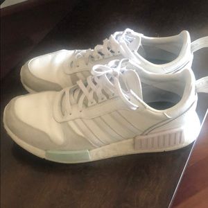 Adidas R1 shoes men